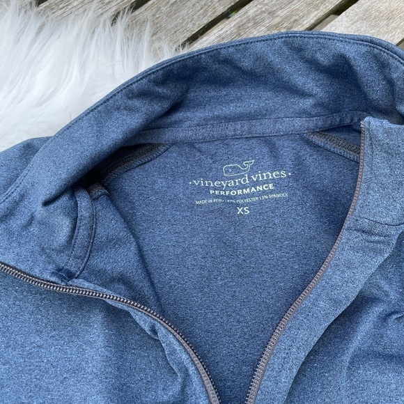 Vineyard Vines Performance 1/4 Zip Lightweight Sweater - size XS - Picture 2 of 7